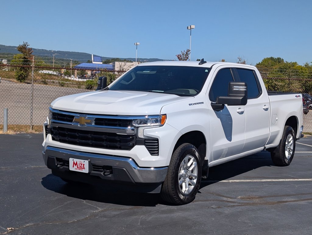 Used 2024 Chevrolet Silverado 1500 LT w/ Max Trailering Package AWD/4WD image 5