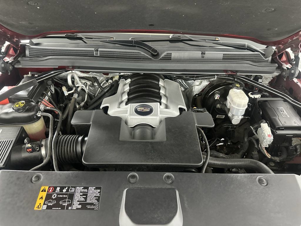 Used 2018 Cadillac Escalade Platinum AWD/4WD image 34