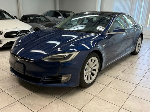 Used 2018 Tesla Model S 75D image 3