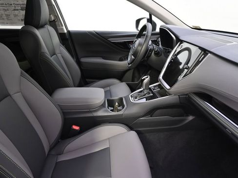 Used 2025 Subaru Outback Onyx Edition image 16