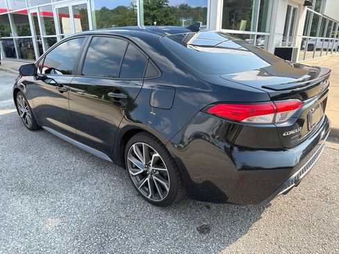 Used 2021 Toyota Corolla SE FWD image 2