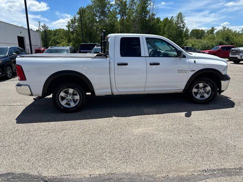 Used 2018 RAM 1500 ST w/ SXT Appearance Group AWD/4WD image 9