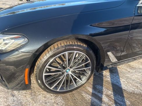 Used 2022 BMW 540i xDrive w/ Premium Package AWD/4WD image 3