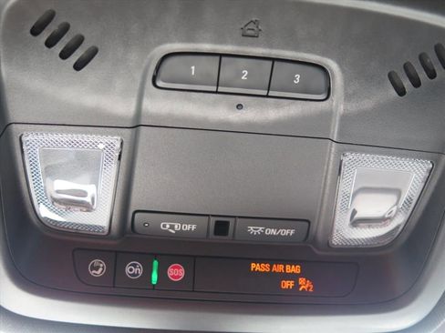 Used 2023 Chevrolet Traverse RS w/ LPO, Floor Liner Package FWD image 14