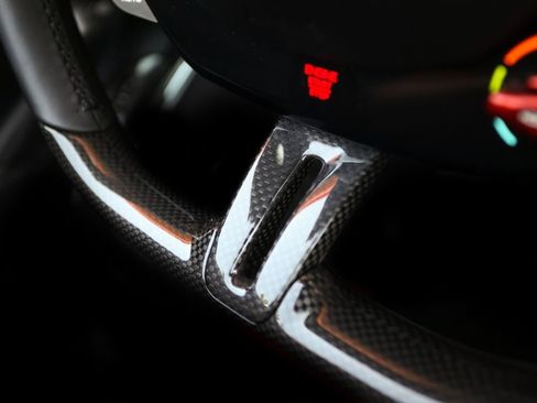 Certified 2024 Ferrari Roma Spider RWD image 34