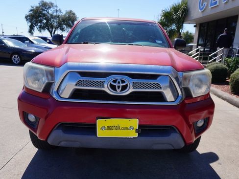 Used 2014 Toyota Tacoma PreRunner w/ SR5 Package image 2