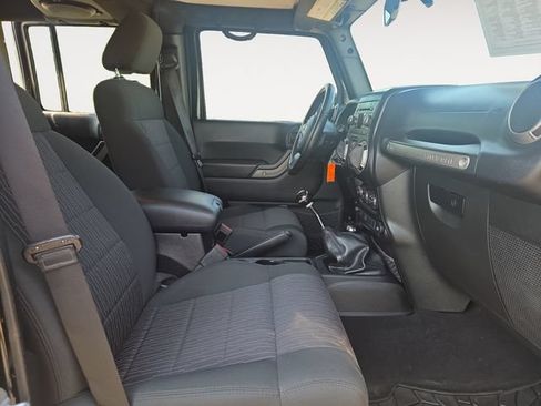 Used 2012 Jeep Wrangler Unlimited Sport AWD/4WD image 15
