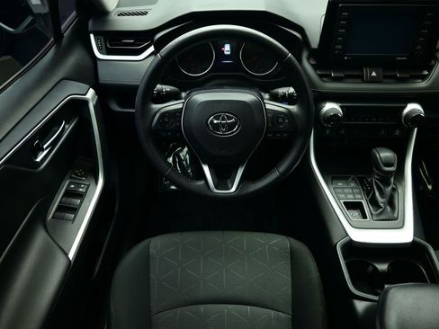 Used 2021 Toyota RAV4 XLE w/ Convenience Package image 33
