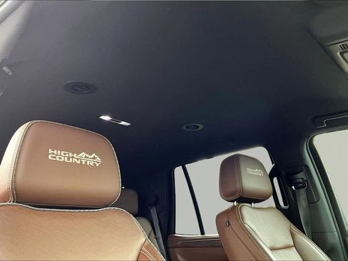 Used 2021 Chevrolet Tahoe High Country AWD/4WD image 28