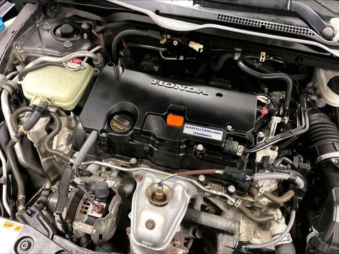 Used 2019 Honda Civic Sport image 34