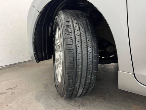 Used 2013 Toyota Sienna Limited w/ Premium Pkg AWD/4WD image 33