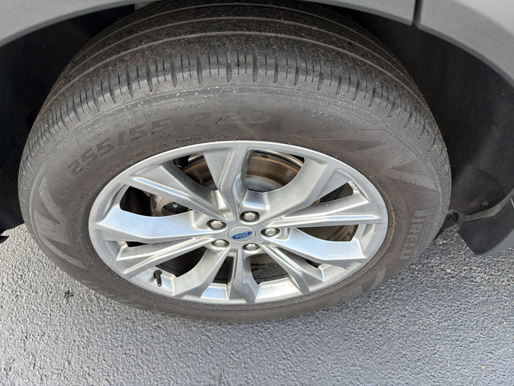 Used 2022 Ford Explorer Limited RWD image 12