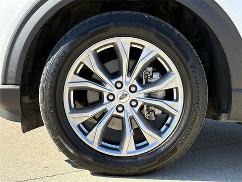 Used 2020 Ford Explorer Limited image 10