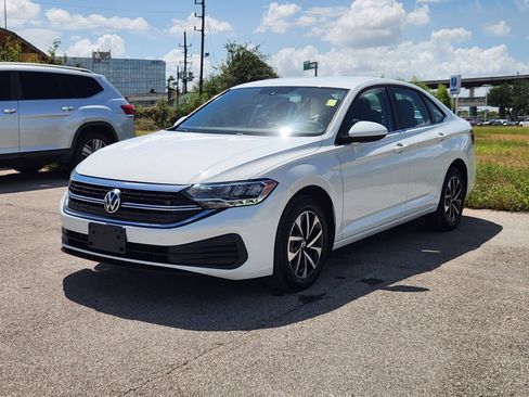 Used 2023 Volkswagen Jetta S FWD image 2