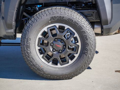 New 2025 Toyota Tacoma TRD Off-Road image 6