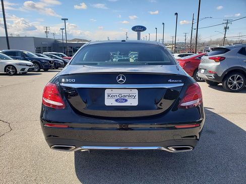 Used 2017 Mercedes-Benz E 300 E 300 image 6