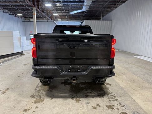 Used 2021 Chevrolet Silverado 1500 Custom Trail Boss w/ Midnight Edition image 5