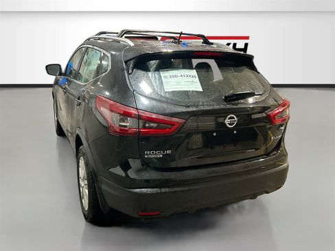 Used 2020 Nissan Rogue Sport SV image 5