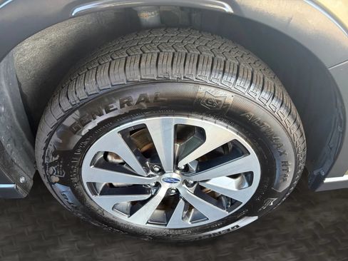 Used 2021 Subaru Outback Premium AWD/4WD image 39