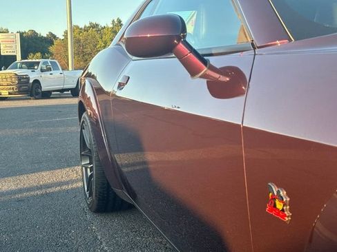 Used 2022 Dodge Challenger R/T Scat Pack RWD image 4
