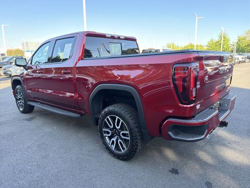 Used 2024 GMC Sierra 1500 AT4 w/ Technology Package AWD/4WD image 8