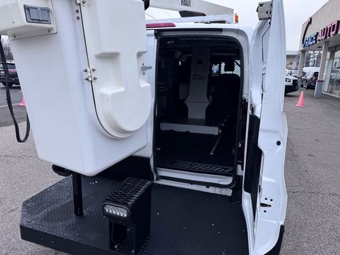 Used 2023 Ford Transit 250 Low Roof RWD image 41