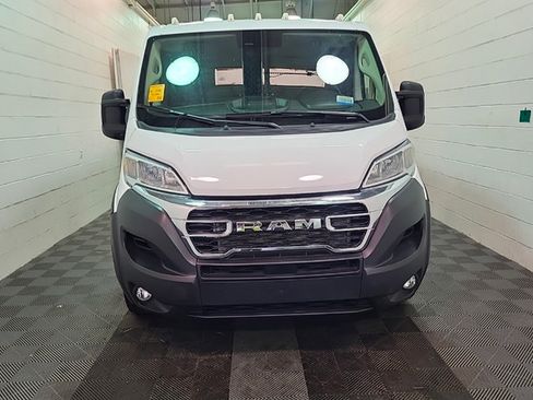 Used 2025 RAM ProMaster 2500 w/ U-Haul Equipment Group FWD image 7