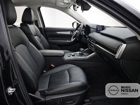 Used 2024 MAZDA CX-90 3.3 Turbo w/ Preferred Plus AWD/4WD image 11