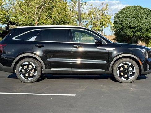 New 2025 Kia Sorento SX Prestige image 3