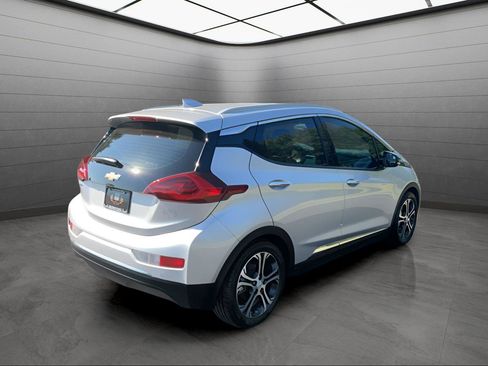 Used 2021 Chevrolet Bolt Premier w/ Infotainment Package image 6