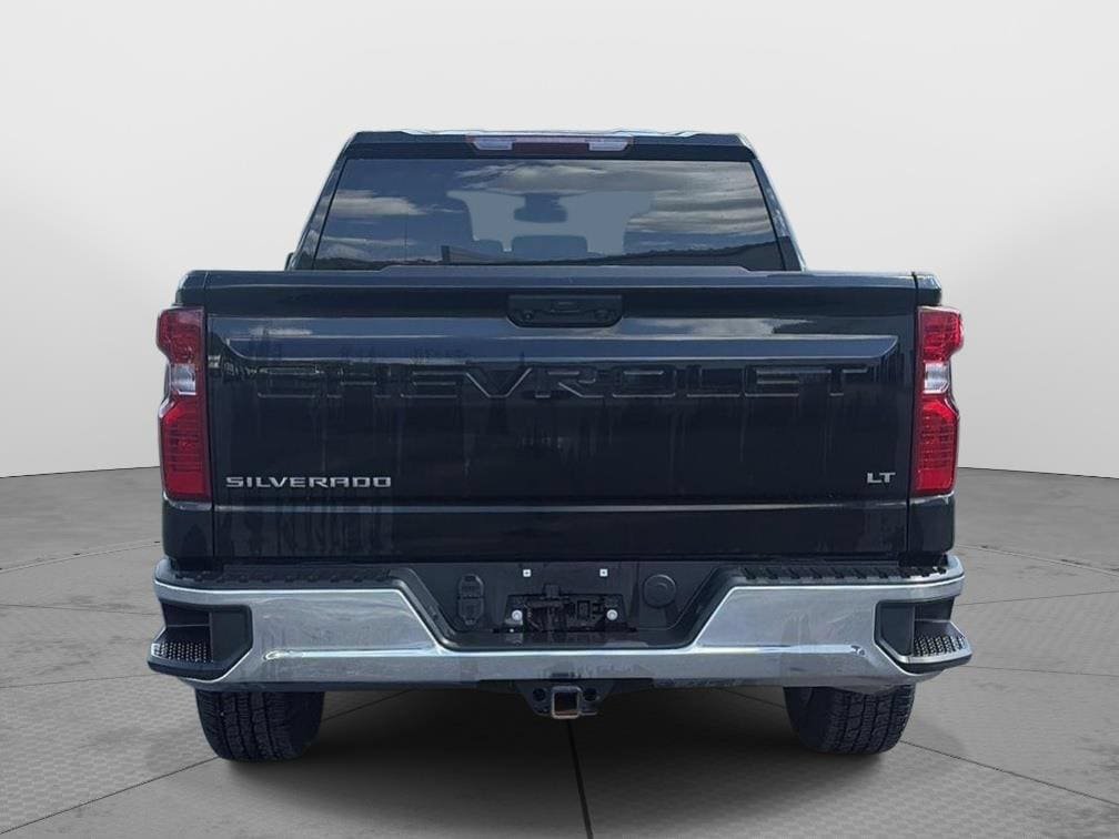 Used 2024 Chevrolet Silverado 1500 LT AWD/4WD image 6