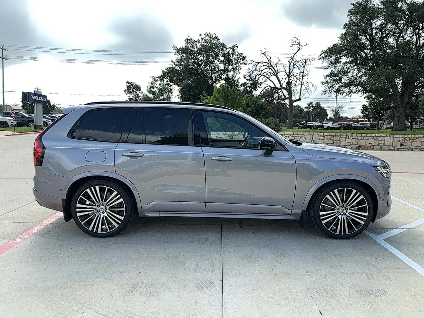 Used 2026 Volvo XC90 B6 Ultra w/ Protection Package Premier AWD/4WD image 6