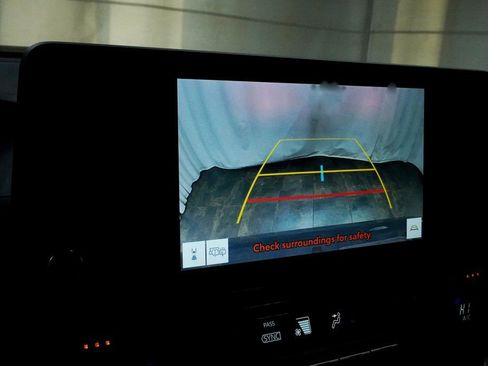 Used 2024 Toyota Grand Highlander XLE image 27