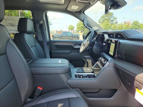 New 2026 GMC Sierra 2500 Denali w/ Denali Reserve Package AWD/4WD image 7
