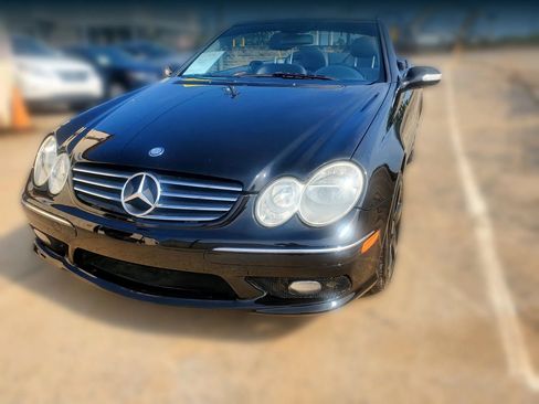 Used 2005 Mercedes-Benz CLK 500 Cabriolet image 55