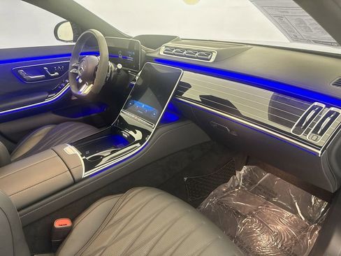 Used 2025 Mercedes-Benz S 63 AMG S image 27