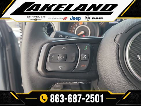 Used 2025 Jeep Wrangler Unlimited Sport AWD/4WD image 27