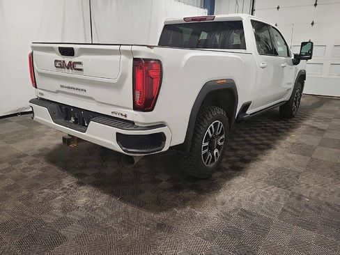 Used 2023 GMC Sierra 2500 AT4 w/ Gooseneck/5TH Wheel Package image 3