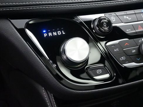 New 2026 Chrysler Pacifica Limited w/ S Appearance Package image 20