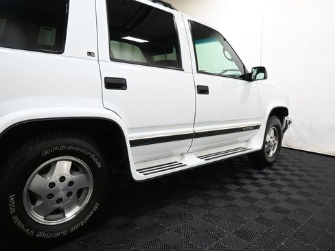 Used 1995 Chevrolet Tahoe 4WD image 14