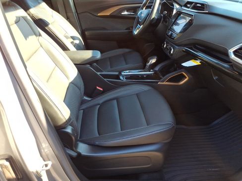 Certified 2023 Chevrolet TrailBlazer ACTIV w/ Convenience Package image 9