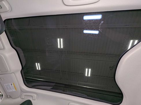 Used 2021 Ford Mustang Mach-E Premium image 18