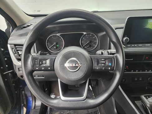 Used 2024 Nissan Rogue SV AWD/4WD image 14
