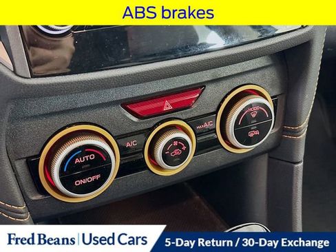 Used 2022 Subaru Crosstrek 2.0i Premium AWD/4WD image 18