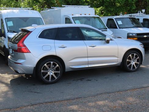 Used 2018 Volvo XC60 T6 Inscription w/ Convenience Package AWD/4WD image 22