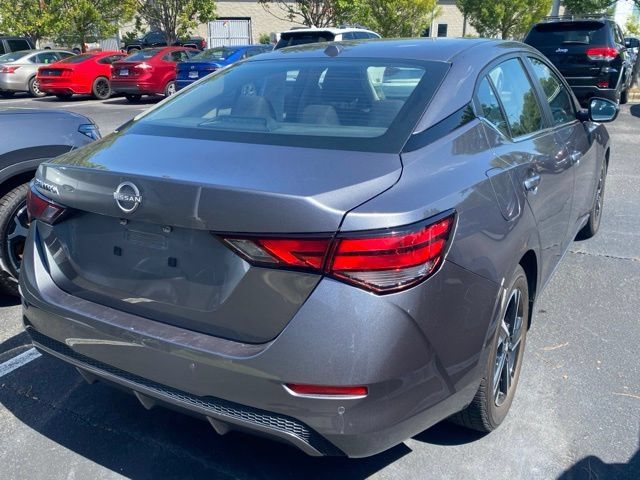 Used 2025 Nissan Sentra SV FWD image 4