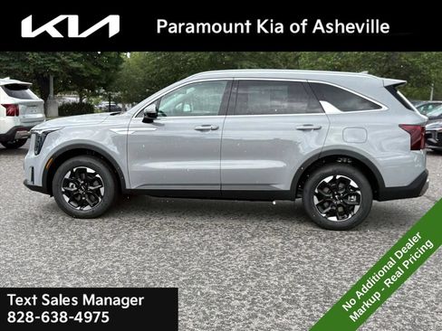 New 2026 Kia Sorento S AWD/4WD image 3