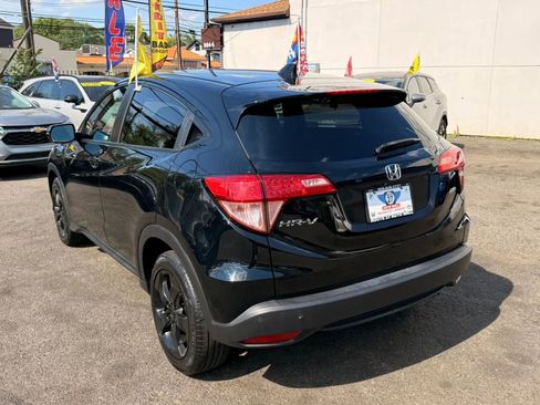 Used 2018 Honda HR-V EX image 5