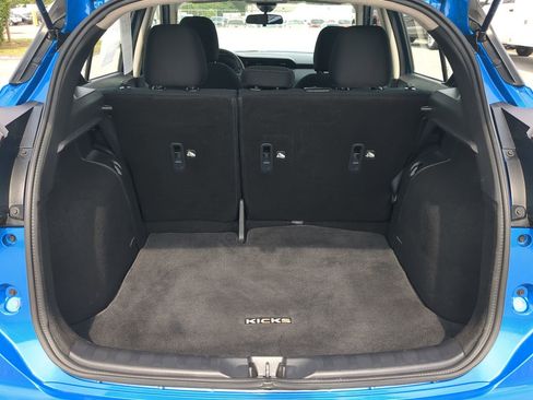 Used 2024 Nissan Kicks SV FWD image 11