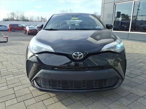 Used 2021 Toyota C-HR XLE image 9